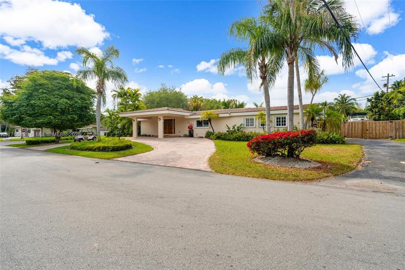 Picture of 6400 Marlin Dr, Coral Gables FL 33158