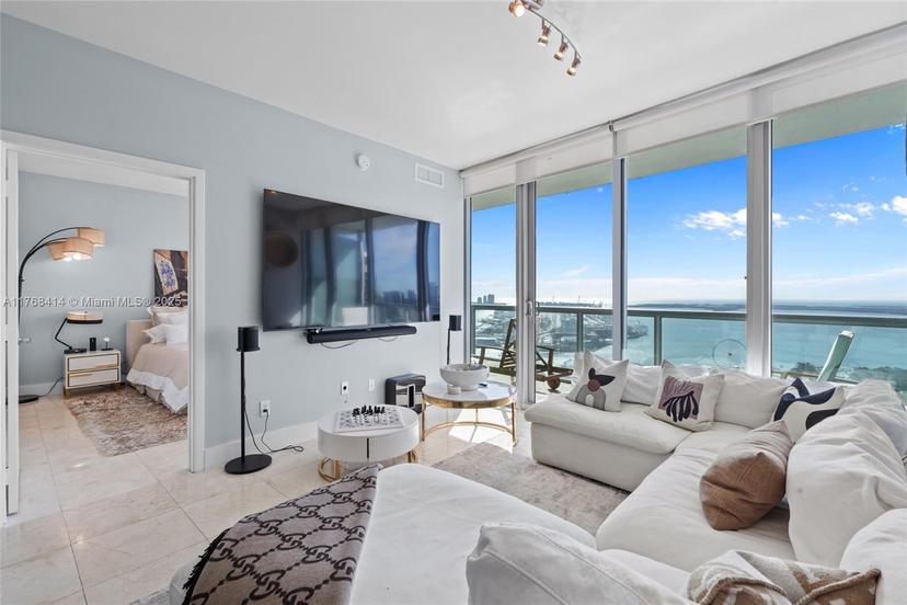 Picture of 888 Biscayne Blvd # 4203, Miami FL 33132