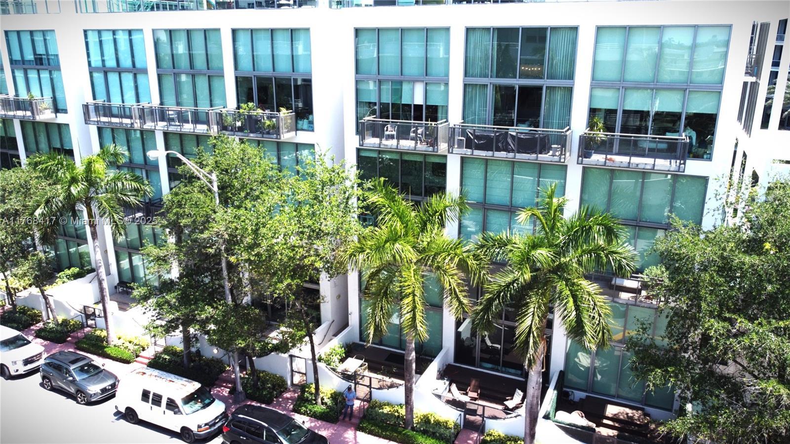 Picture of 6000 Collins Ave # 546, Miami Beach, FL 33140