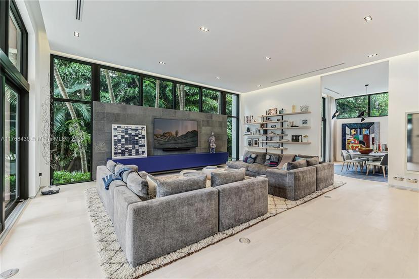 Picture of 4780 SW 86Th Ter, Miami FL 33143