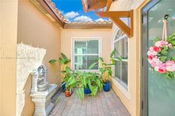 Picture of 3022 SW 156Th Ave, Miami, FL 33185