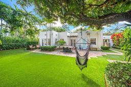 Picture of 307 Alesio Ave, Coral Gables, FL 33134