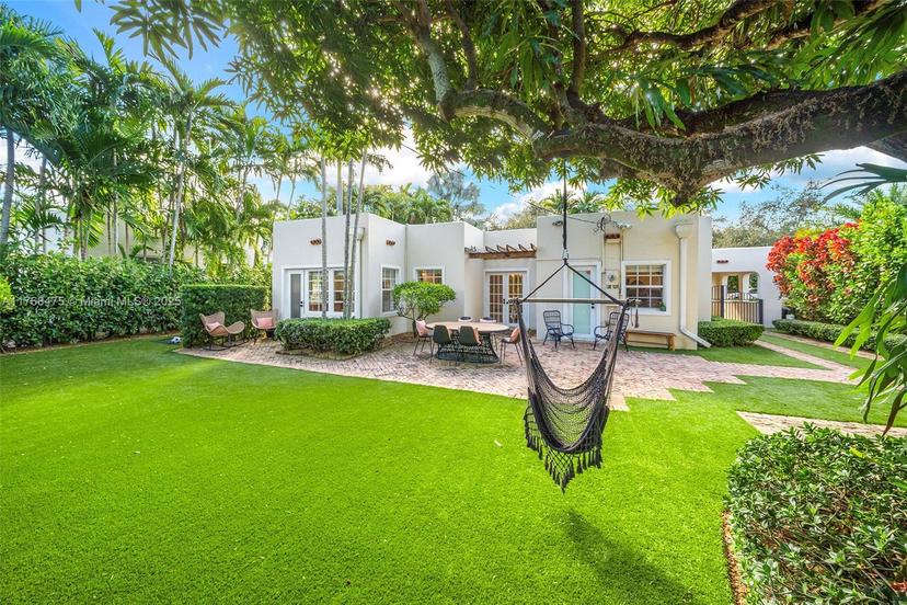 Picture of 307 Alesio Ave, Coral Gables FL 33134