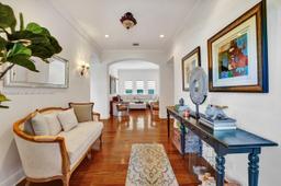 Picture of 1200 S Southlake Dr, Hollywood, FL 33019