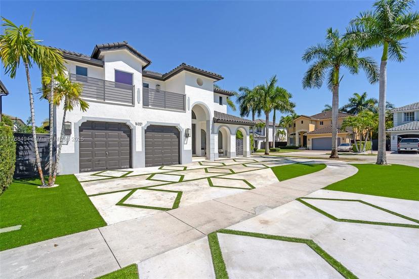 Picture of 16321 SW 62Nd Ter, Miami FL 33193
