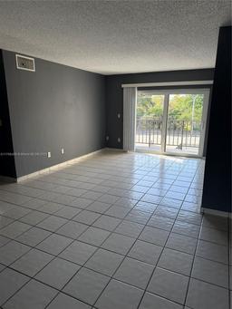 Picture of 5501 NW 7Th St # E301, Miami, FL 33126