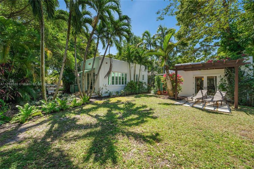 Picture of 111 Cadima Ave, Coral Gables FL 33134