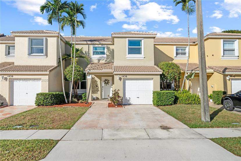 Picture of 1436 NW 154 Lane # 1, Pembroke Pines FL 33028