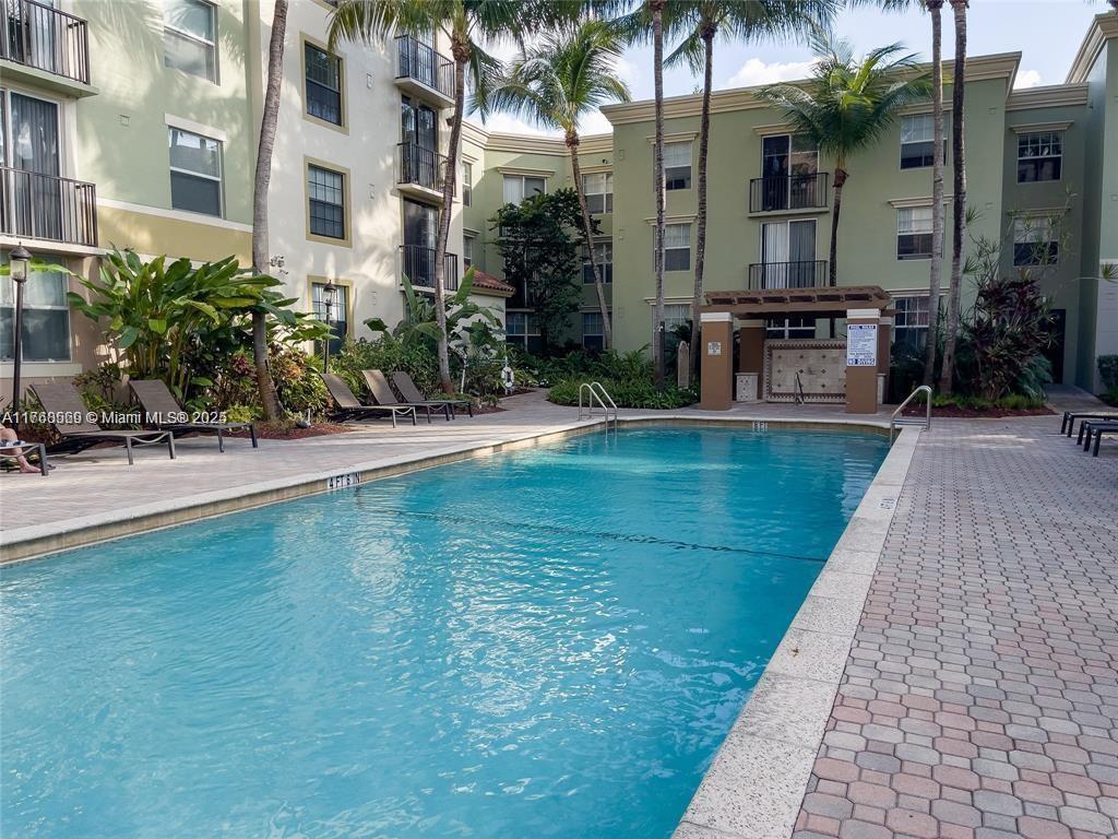 Picture of 1919 Van Buren St # 510A, Hollywood, FL 33020