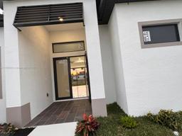 Picture of 2122 NE 14Th Pl, Cape Coral, FL 33909