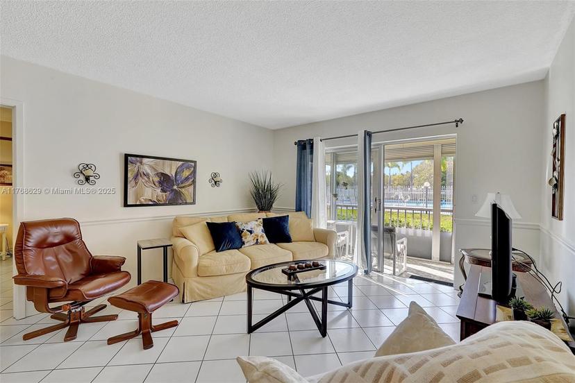 Picture of 1101 Hillcrest Ct # 109, Hollywood FL 33021