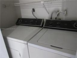 Picture of 8323 Lake Dr # 503, Doral, FL 33166
