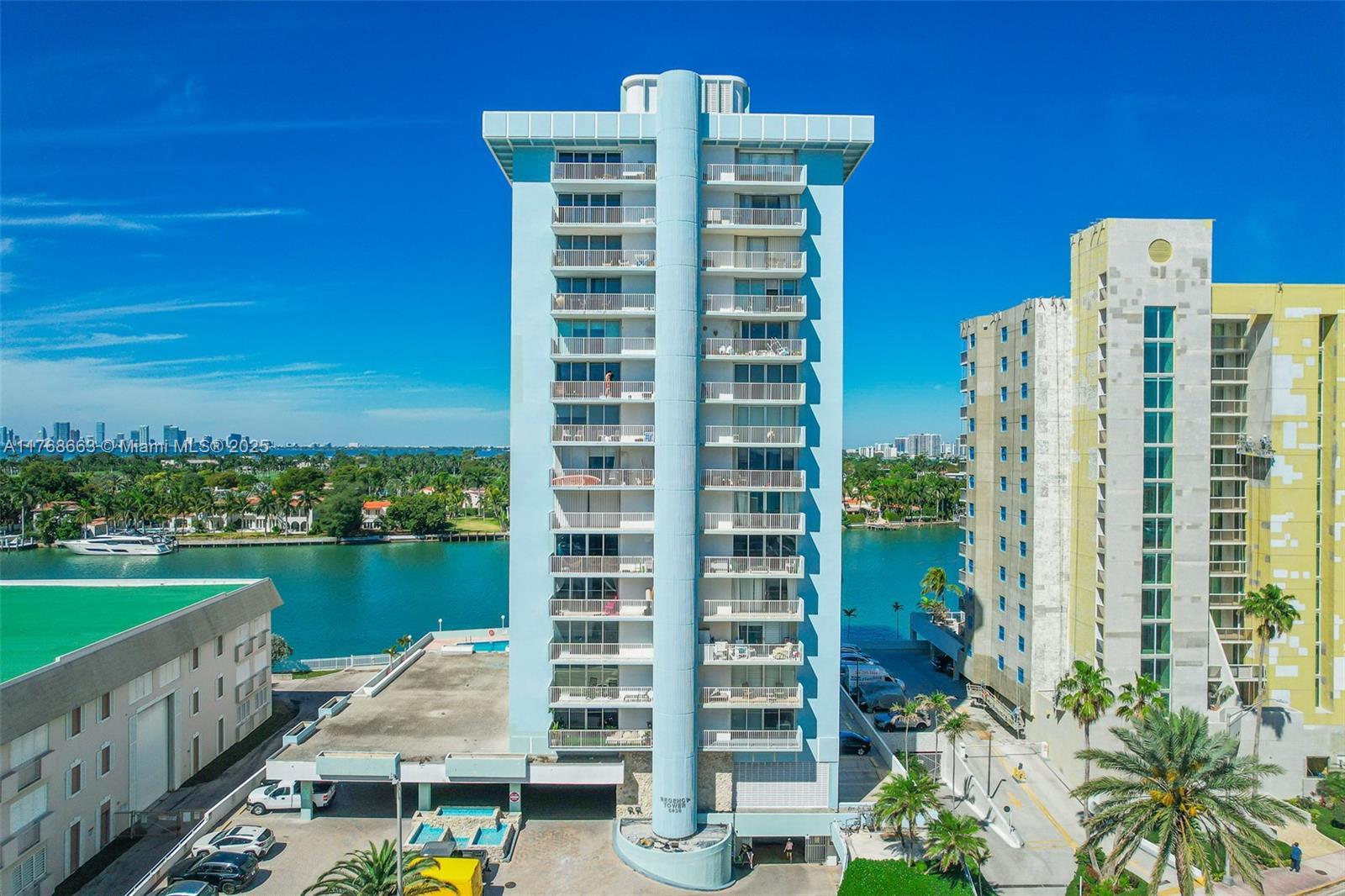 Picture of 5838 Collins Ave # 15D, Miami Beach, FL 33140