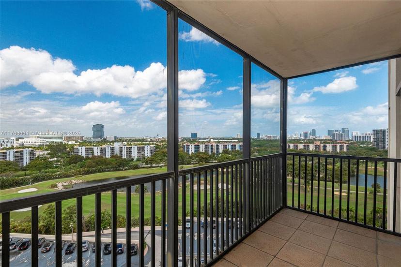 Picture of 20301 W Country Club Dr # 1421, Aventura FL 33180