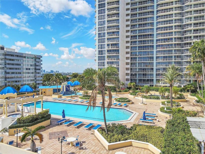 Picture of 7601 E Treasure Dr # 1410, North Bay Village FL 33141