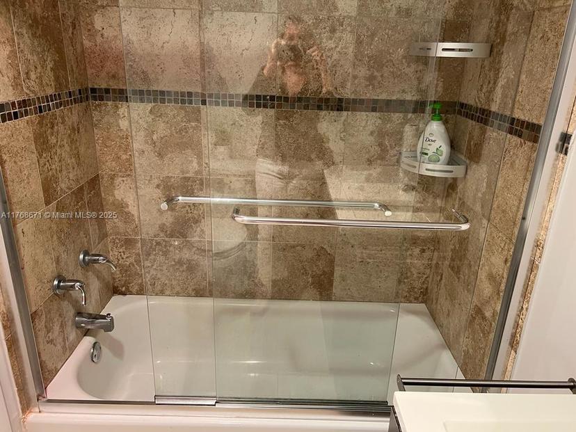 Picture of 2750 NE 183Rd St # 1207, Aventura FL 33160