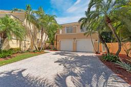 Picture of 4741 NW 94Th Ct, Doral, FL 33178