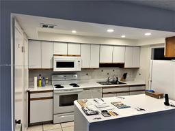 Picture of 8401 SW 107Th Ave # 121E, Miami, FL 33173