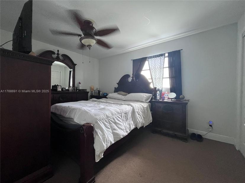 Picture of 639 W 68Th St # 639, Hialeah FL 33014