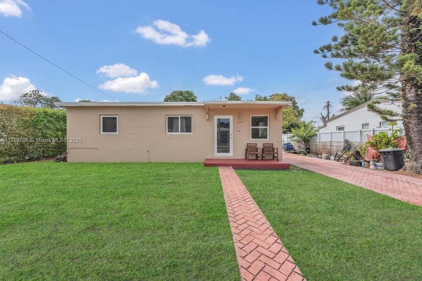 Picture of 15840 NE 14Th Ct, North Miami Beach FL 33162
