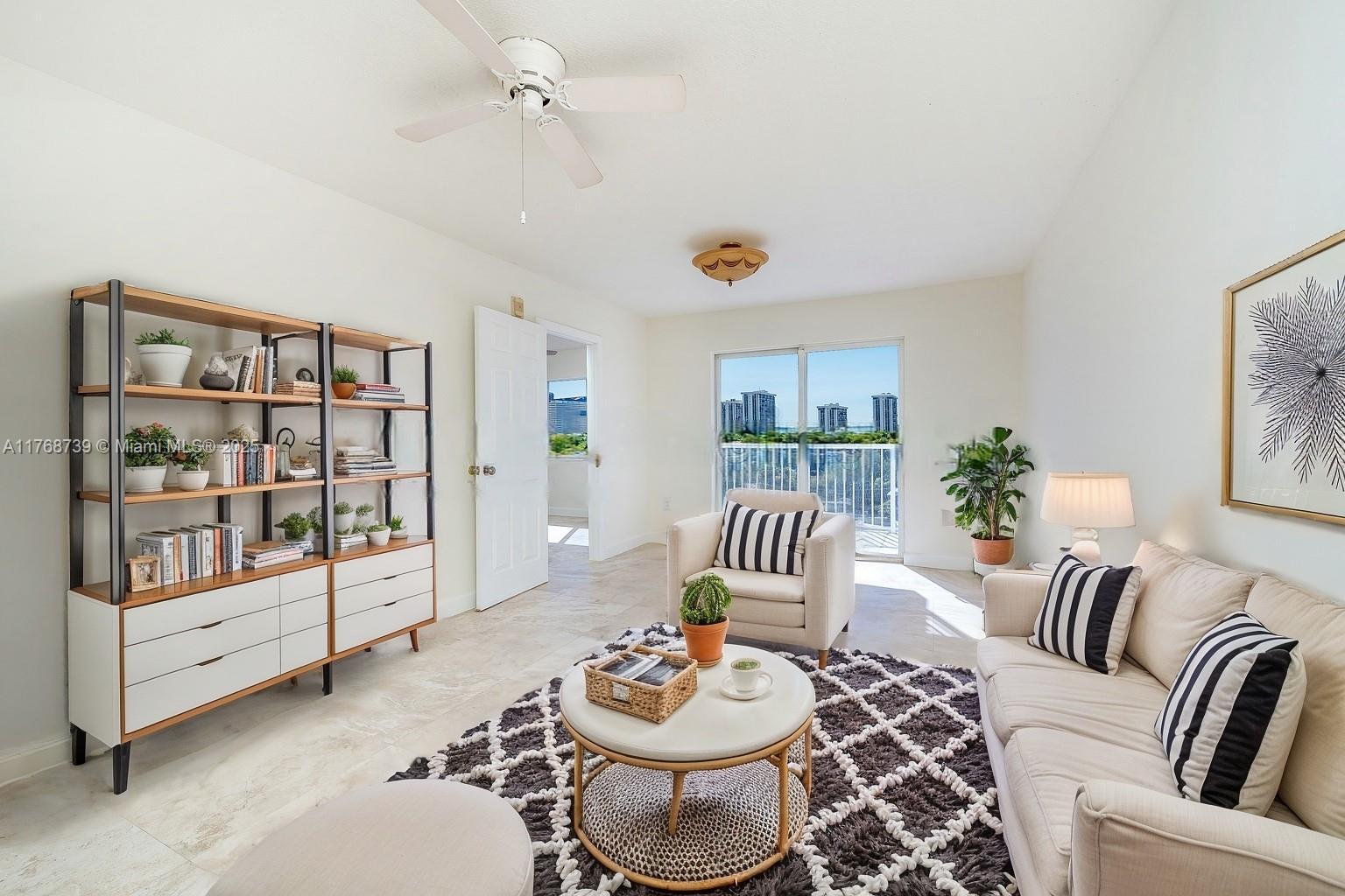 Picture of 280 SW 20Th Rd # 902, Miami, FL 33129