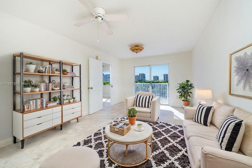 Picture of 280 SW 20Th Rd # 902, Miami FL 33129