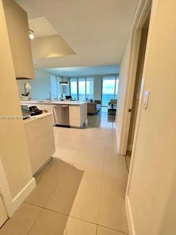 Picture of 2600 E Hallandale Beach Blvd # T3102, Hallandale Beach, FL 33009