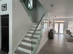 Picture of 3198 NW 98Th Ct, Doral, FL 33172