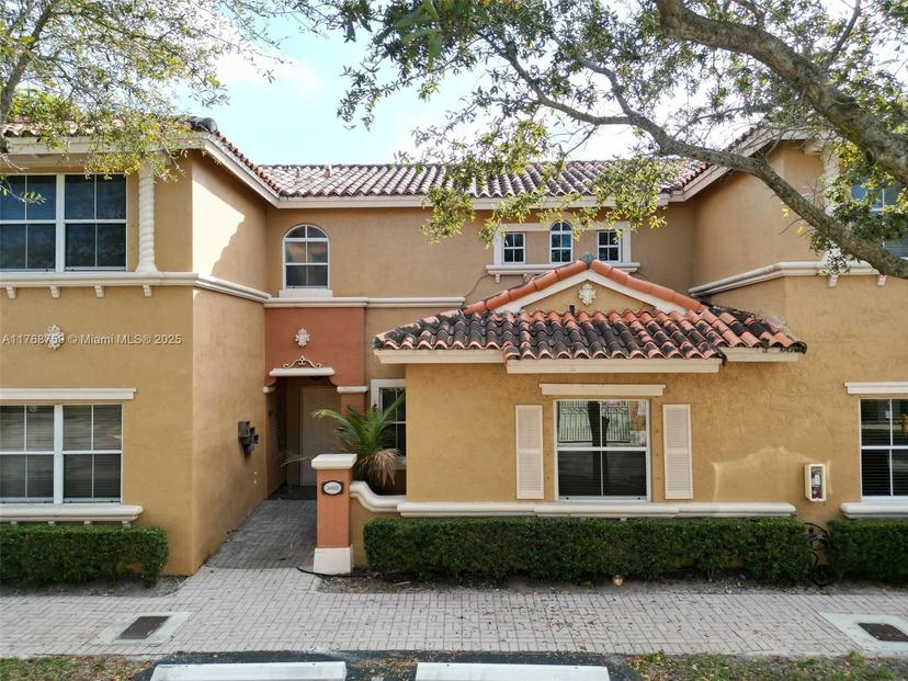 Picture of 14001 NW 84Th Ct # 3402, Miami Lakes FL 33016