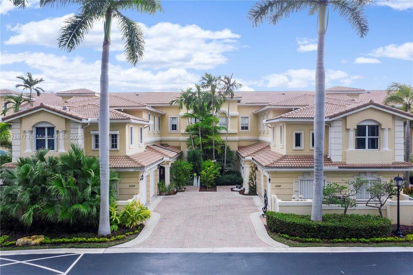 Picture of 21109 NE 38Th Ave # 74, Aventura FL 33180