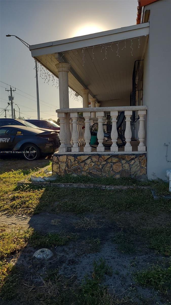 Picture of 881 SE 8Th St, Hialeah FL 33010