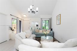 Picture of 4016 Palm Bay Cir # C, West Palm Beach, FL 33406