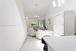 Picture of 4016 Palm Bay Cir # C, West Palm Beach, FL 33406