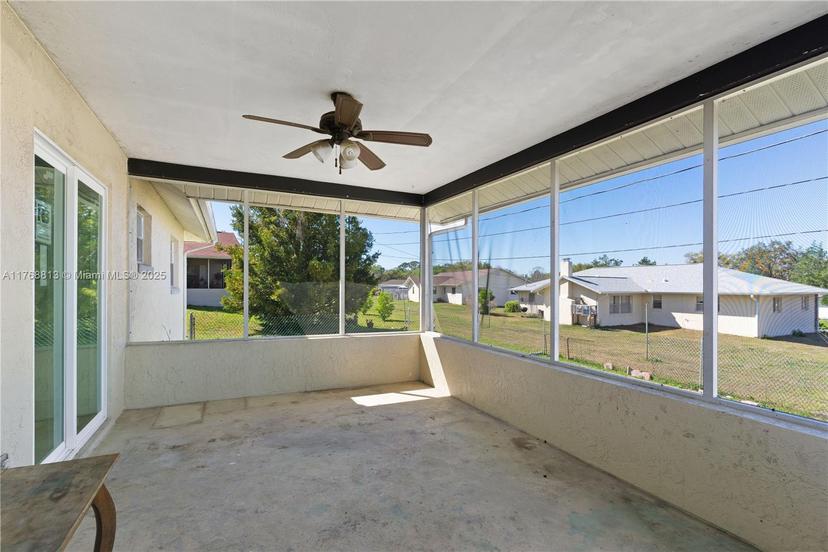 Picture of 911 W Catbrier Ln, Citrus Springs FL 34465
