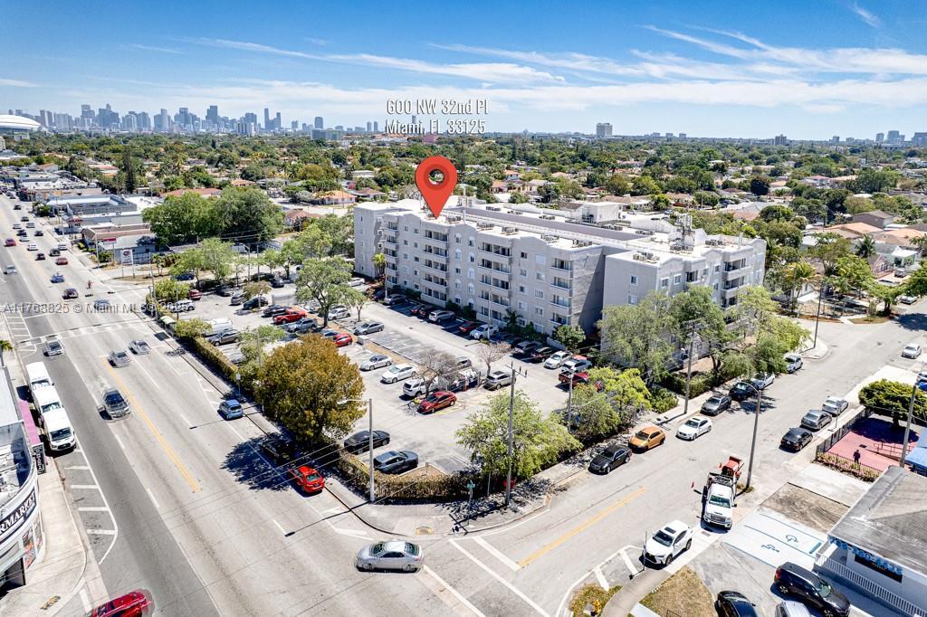 Picture of 600 NW 32Nd Pl # 502, Miami, FL 33125