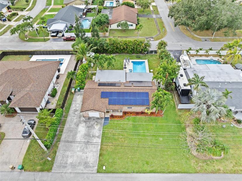 Picture of 4291 SW 67Th Ter, Davie FL 33314