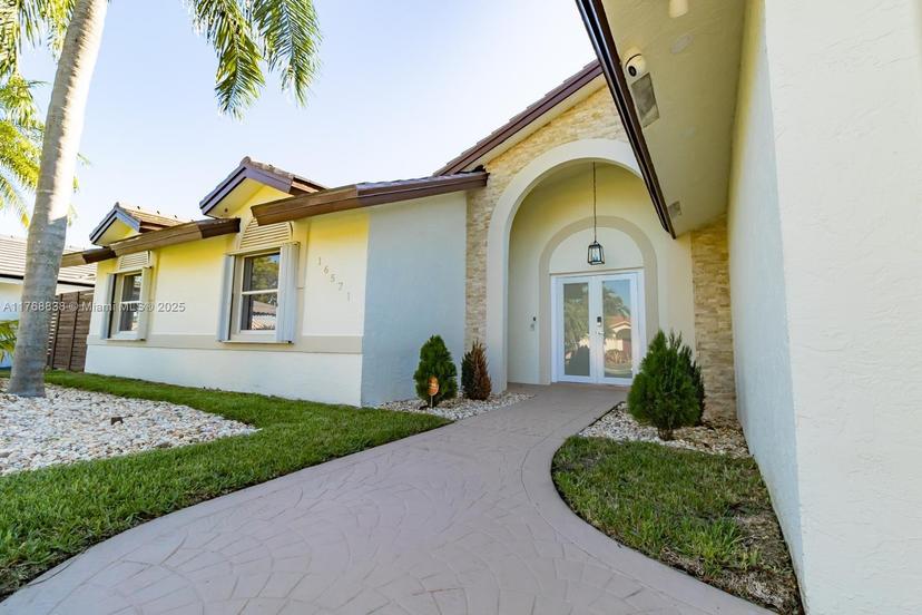 Picture of 16571 SW 145Th Ave, Miami FL 33177