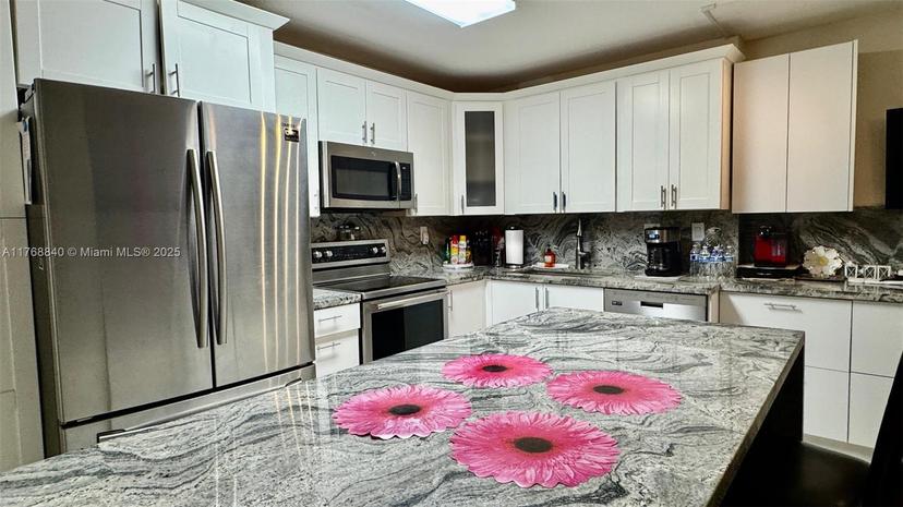 Picture of 20381 NE 30Th Ave # 7, Aventura FL 33180