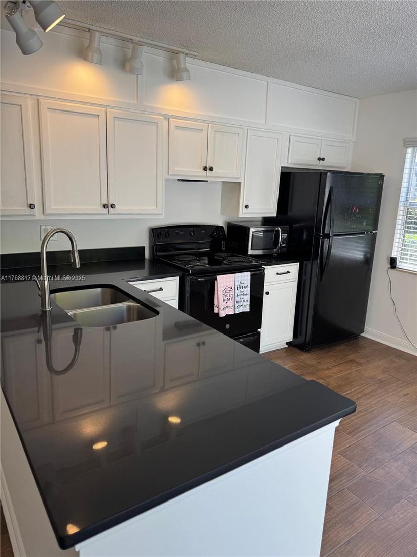 Picture of 2895 SW Lakemont Pl, Palm City FL 34990