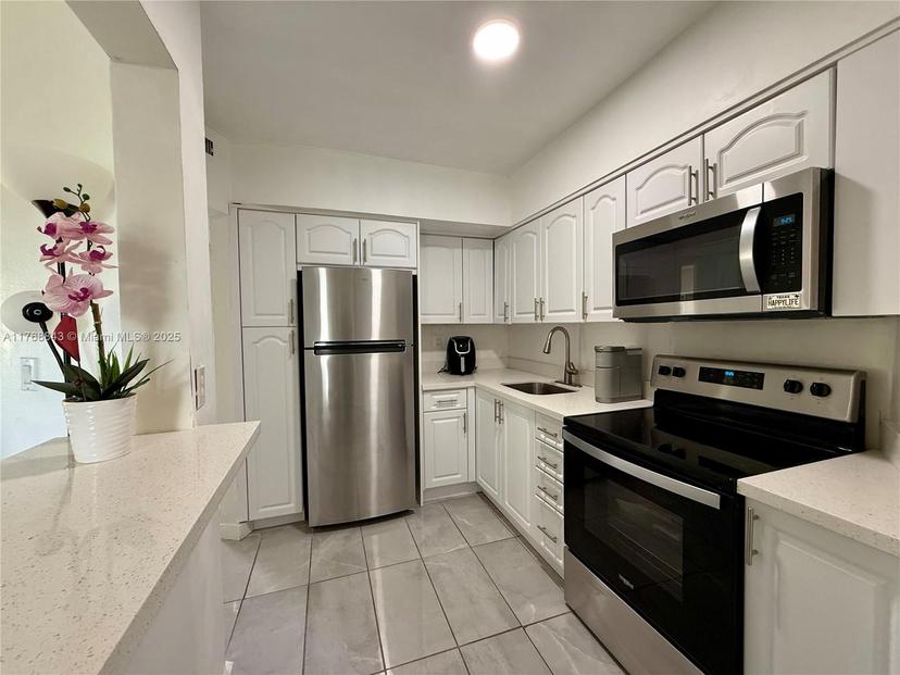 Picture of 18780 NE 18Th Ave # 223, Miami FL 33179