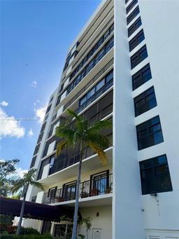 Picture of 77 Crandon Blvd # 2B, Key Biscayne, FL 33149
