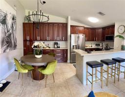 Picture of 3064 S Oakland Forest Dr # 1001, Oakland Park, FL 33309