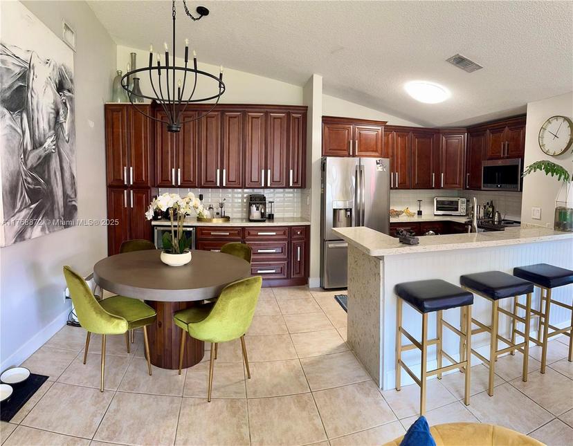 Picture of 3064 S Oakland Forest Dr # 1001, Oakland Park FL 33309