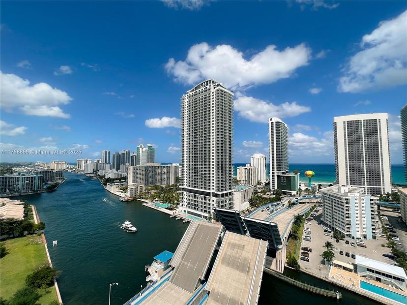 Picture of 2600 E Hallandale Beach Blvd # T2202, Hallandale Beach FL 33009