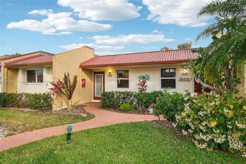 Picture of 338 Lake Evelyn Dr, West Palm Beach FL 33411