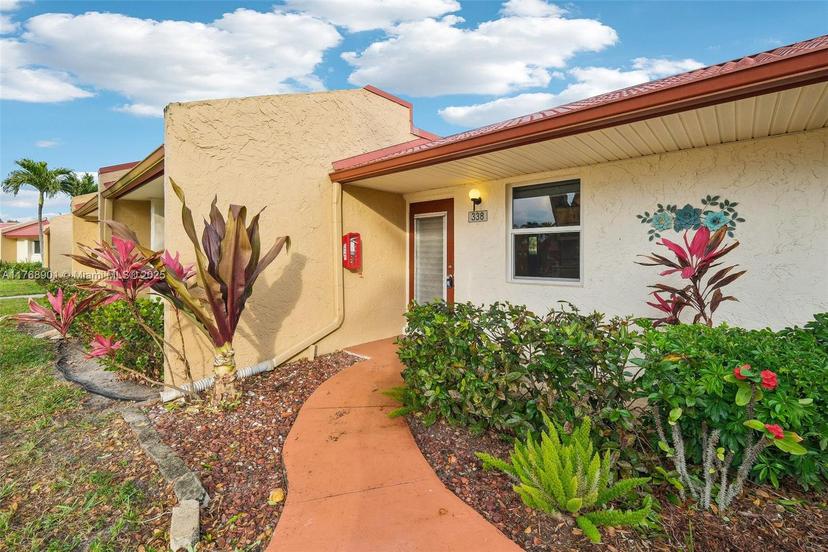 Picture of 338 Lake Evelyn Dr, West Palm Beach FL 33411