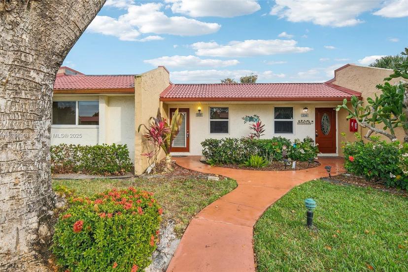 Picture of 338 Lake Evelyn Dr, West Palm Beach FL 33411