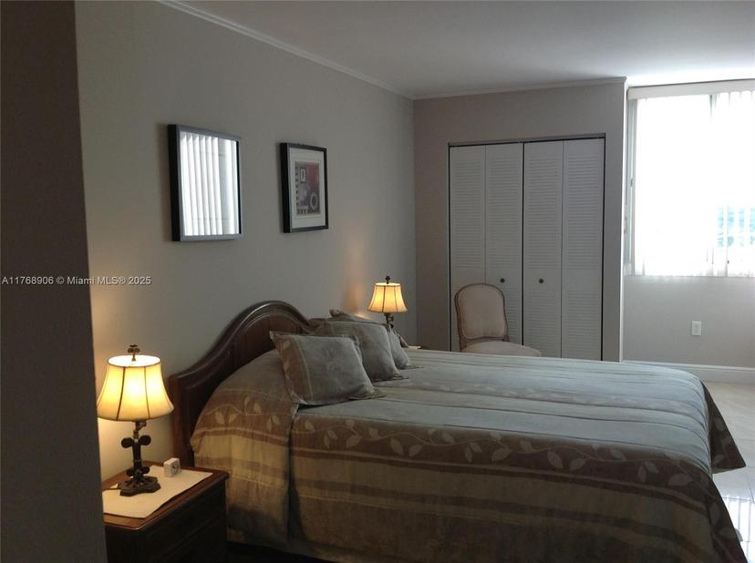Picture of 850 N Miami Ave # 1906, Miami FL 33136