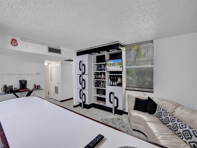 Picture of 20301 NE 30Th Ave # 5, Aventura FL 33180