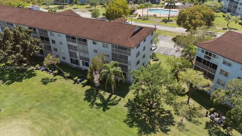 Picture of 12701 SW 13Th St # 101F, Pembroke Pines FL 33027